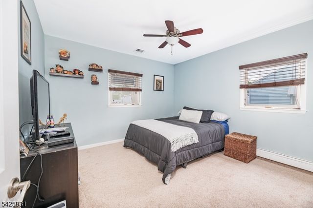 153 Howard Ave, Rochelle Park Twp., NJ 07662