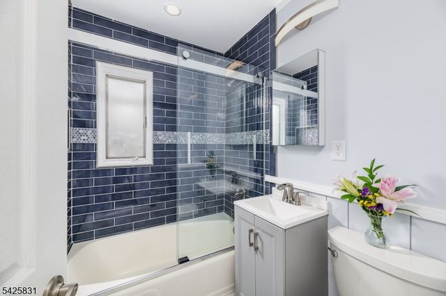 153 Howard Ave, Rochelle Park Twp., NJ 07662