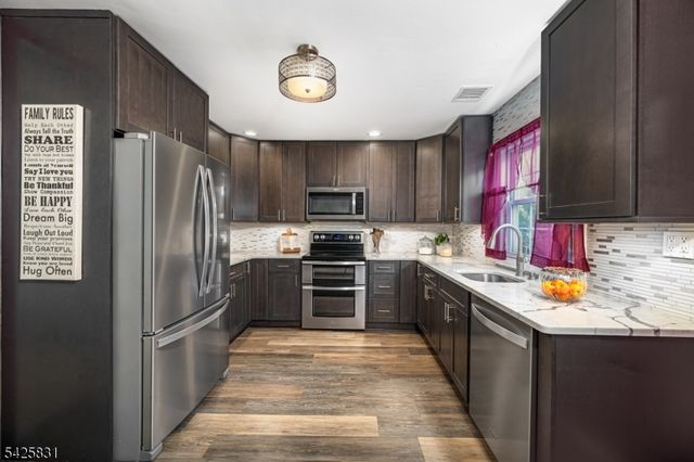 153 Howard Ave, Rochelle Park Twp., NJ 07662