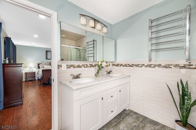 153 Howard Ave, Rochelle Park Twp., NJ 07662
