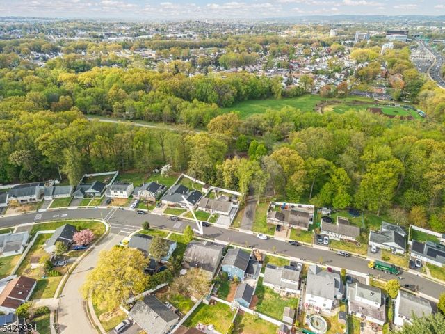 153 Howard Ave, Rochelle Park Twp., NJ 07662