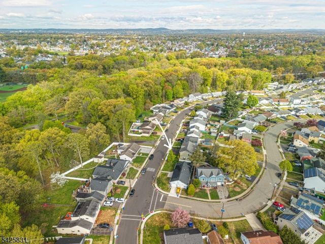 153 Howard Ave, Rochelle Park Twp., NJ 07662