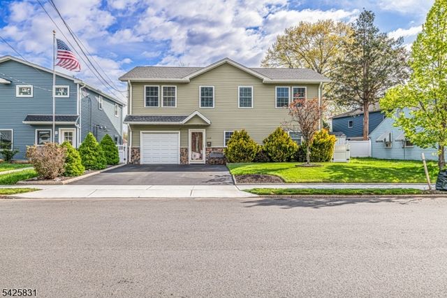 153 Howard Ave, Rochelle Park Twp., NJ 07662