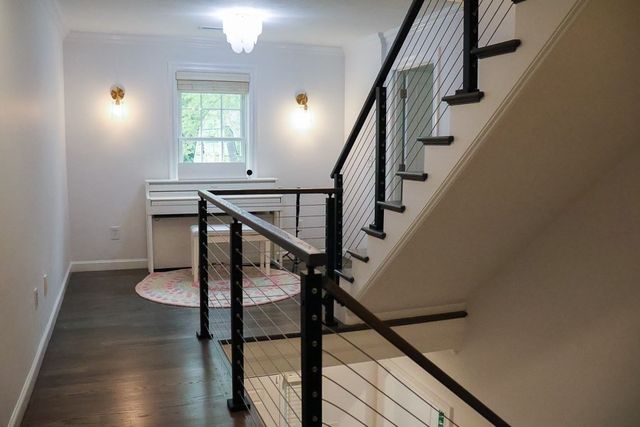5 Merriam Avenue, Shrewsbury, MA 01545