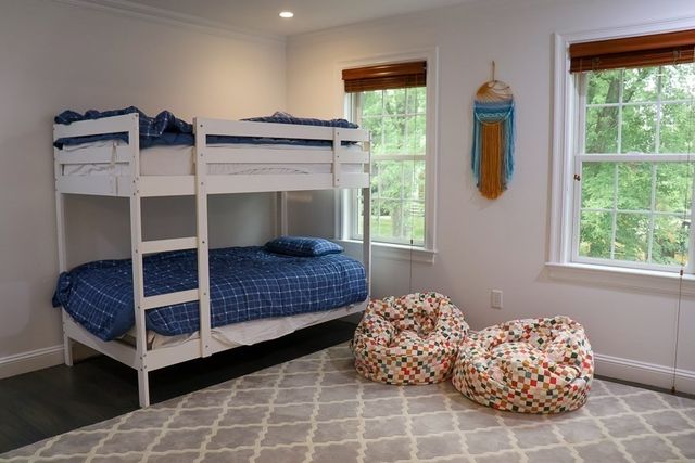 5 Merriam Avenue, Shrewsbury, MA 01545