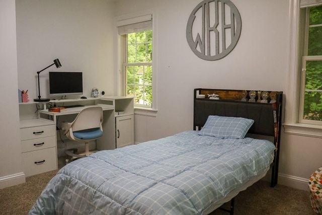 5 Merriam Avenue, Shrewsbury, MA 01545
