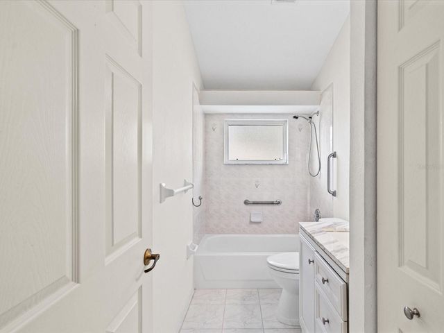 11621 HOLLY ANN DRIVE, New Port Richey, FL 34654