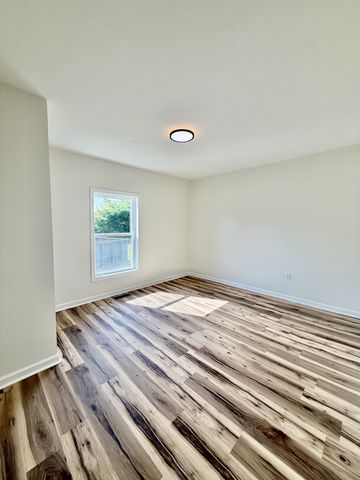 2465 Highway 43 S, Leoma, TN 38468