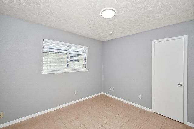 1104 E 13th Street, Deer Park, TX 77536