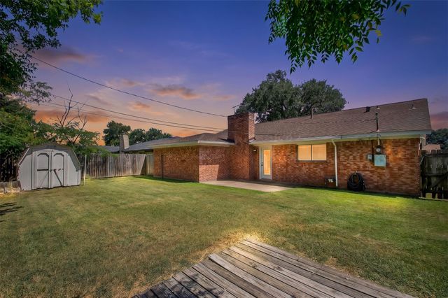 1104 E 13th Street, Deer Park, TX 77536