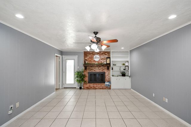 1104 E 13th Street, Deer Park, TX 77536