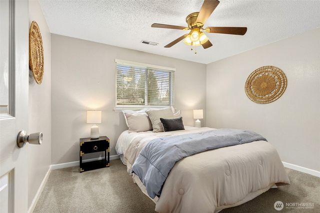 1341 NE Vena Avenue, Bremerton, WA 98311