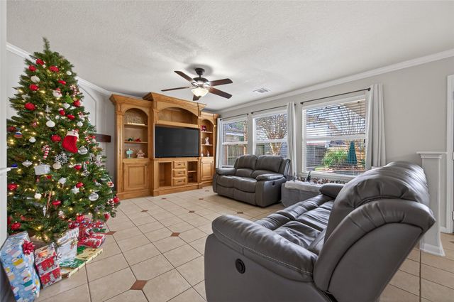 32334 Willow Creek Park, Conroe, TX 77385