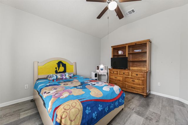 32334 Willow Creek Park, Conroe, TX 77385