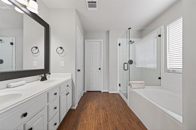 32334 Willow Creek Park, Conroe, TX 77385