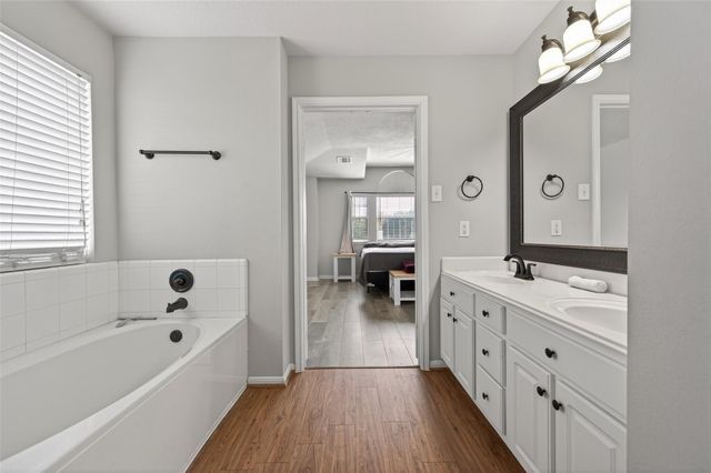 32334 Willow Creek Park, Conroe, TX 77385