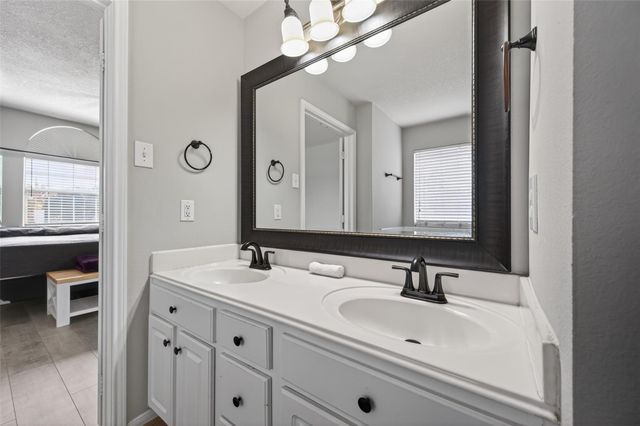 32334 Willow Creek Park, Conroe, TX 77385