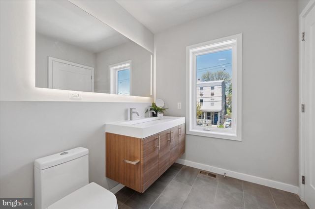 625 SHAWMONT AVENUE, Philadelphia, PA 19128
