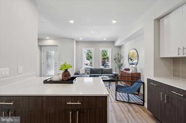 625 SHAWMONT AVENUE, Philadelphia, PA 19128