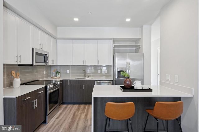 625 SHAWMONT AVENUE, Philadelphia, PA 19128