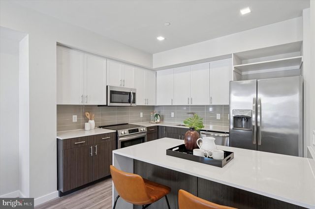 625 SHAWMONT AVENUE, Philadelphia, PA 19128