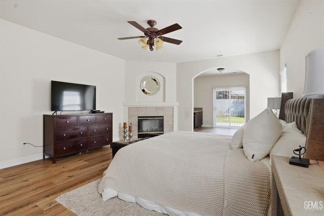 12010 Manorwood Street, Bakersfield, CA 93311
