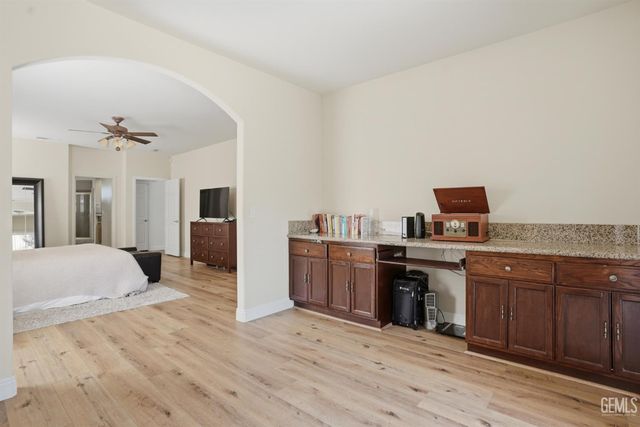 12010 Manorwood Street, Bakersfield, CA 93311