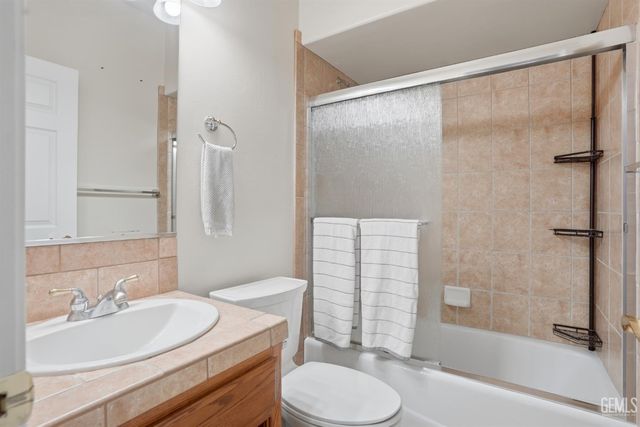 12010 Manorwood Street, Bakersfield, CA 93311