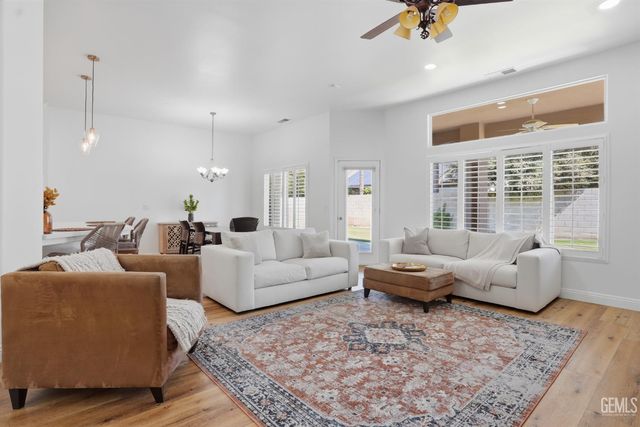 12010 Manorwood Street, Bakersfield, CA 93311