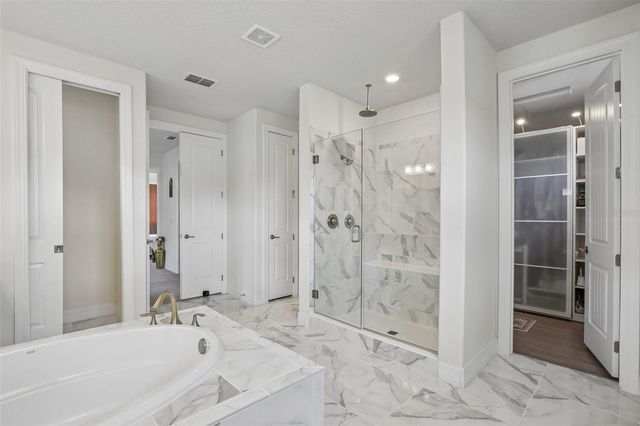 11054 SUNDRIFT DRIVE, Tampa, FL 33647