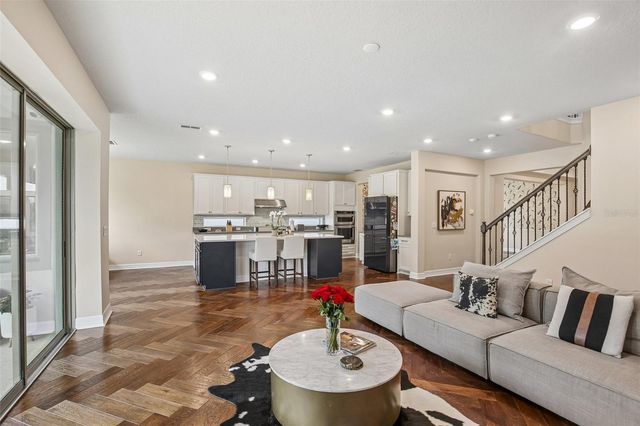 11054 SUNDRIFT DRIVE, Tampa, FL 33647