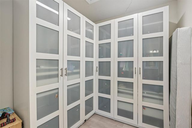 11054 SUNDRIFT DRIVE, Tampa, FL 33647