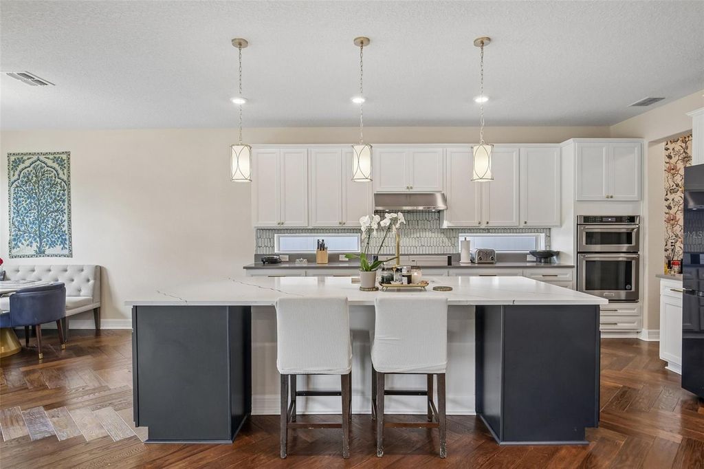 Image 13 of property listing at 11054 SUNDRIFT DRIVE, Tampa, FL 33647