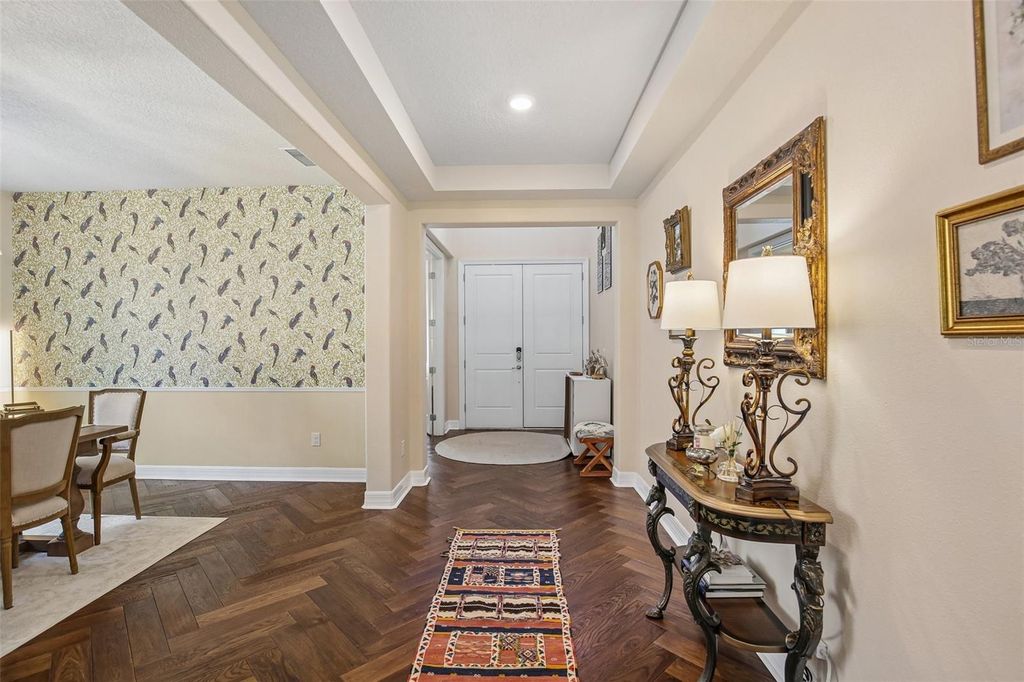 Image 3 of property listing at 11054 SUNDRIFT DRIVE, Tampa, FL 33647