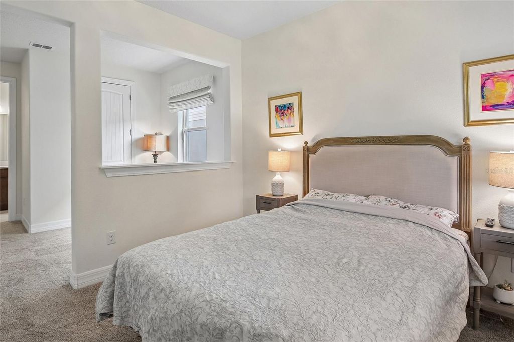 Image 27 of property listing at 11054 SUNDRIFT DRIVE, Tampa, FL 33647