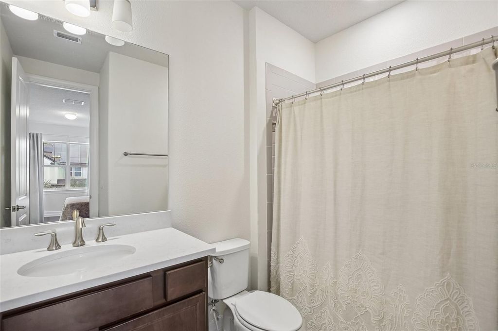 Image 39 of property listing at 11054 SUNDRIFT DRIVE, Tampa, FL 33647