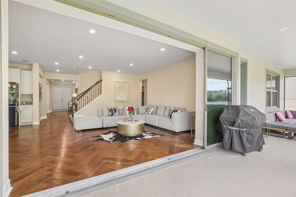 Image 53 of property listing at 11054 SUNDRIFT DRIVE, Tampa, FL 33647