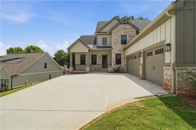 5676 MEADOW VIEW Drive, Jefferson, GA 30549
