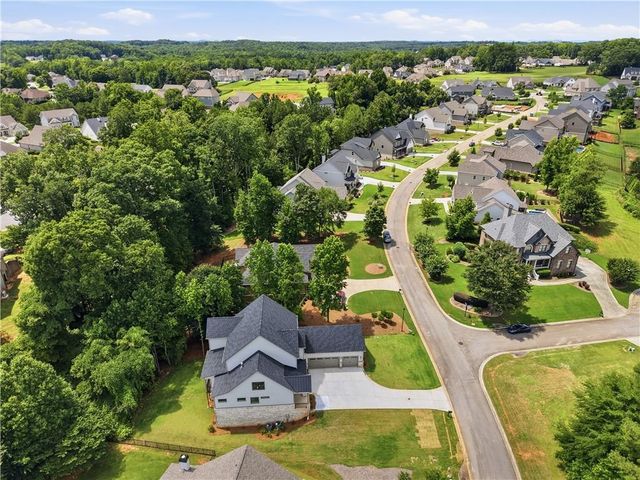5676 MEADOW VIEW Drive, Jefferson, GA 30549