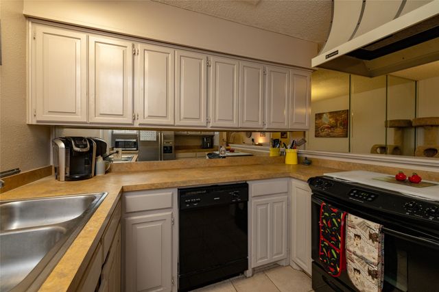 215 Mountainview Drive, Hurst, TX 76054