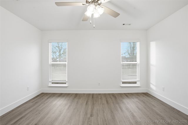 2052 E 128th Place S, Jenks, OK 74037