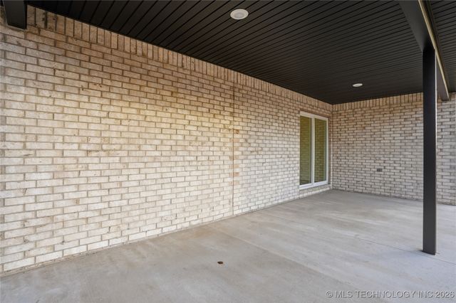 2052 E 128th Place S, Jenks, OK 74037