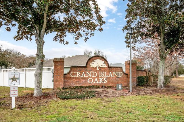 36452 GRAND ISLAND OAKS CIRCLE, Grand Island, FL 32735