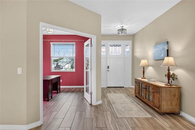 36452 GRAND ISLAND OAKS CIRCLE, Grand Island, FL 32735