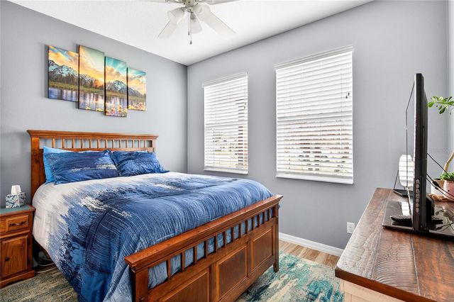 36452 GRAND ISLAND OAKS CIRCLE, Grand Island, FL 32735