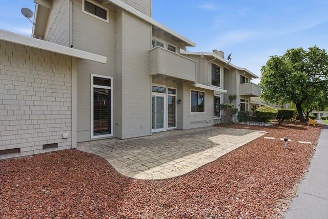 480 Ridgemark Drive, Hollister, CA 95023