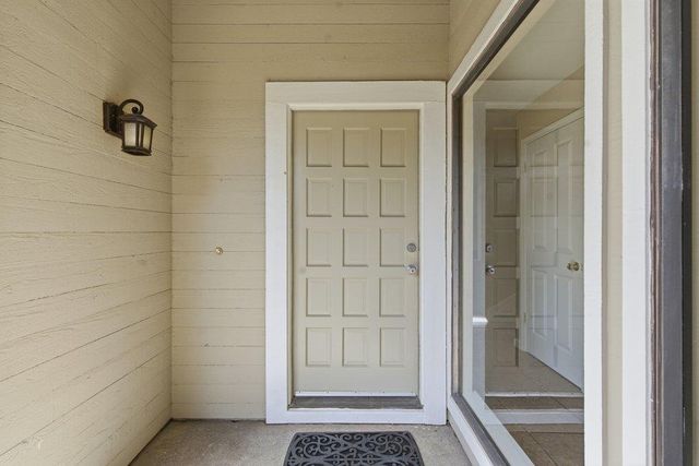 480 Ridgemark Drive, Hollister, CA 95023