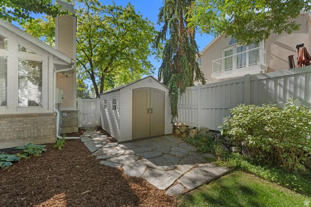 6931 S KNUDSEN MILL CIR, Cottonwood Heights, UT 84121