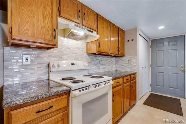 9690 Brentwood Way 303, Broomfield, CO 80021
