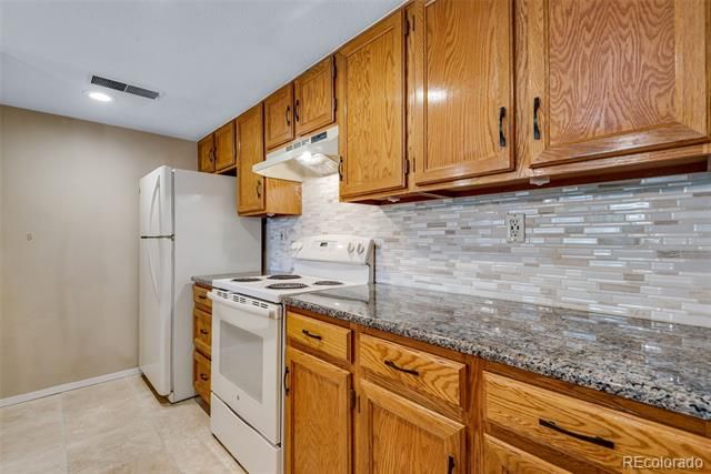 9690 Brentwood Way 303, Broomfield, CO 80021